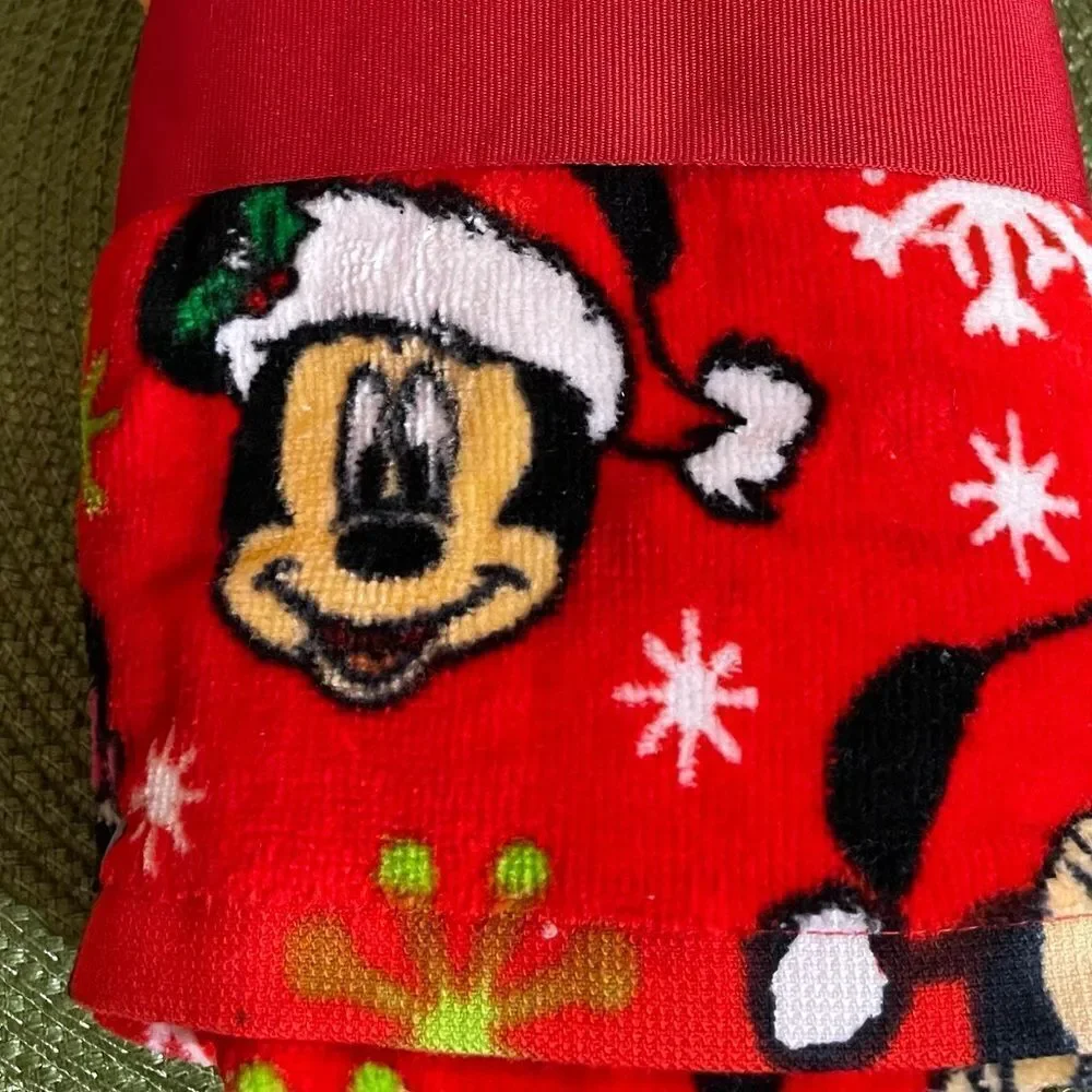 Disney Mickey Mouse Christmas hand towels set of 2 NWT